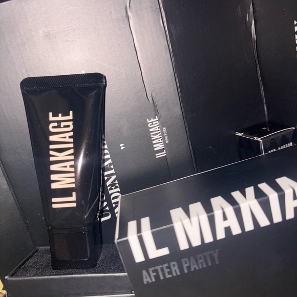 IL MAKIAGE MAKEUP FOUNDATION AND LIP STICK - Picture 14 of 14